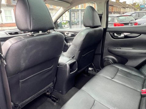 Nissan Qashqai 1.6 dCi Tekna XTRON 2WD Euro 5 (s/s) 5dr 28