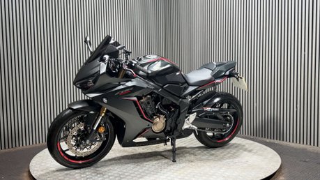 Honda CBR 2020 ONLY 790 MILES LONG MOT SERVICED SPORTS BIKE 650CC 10