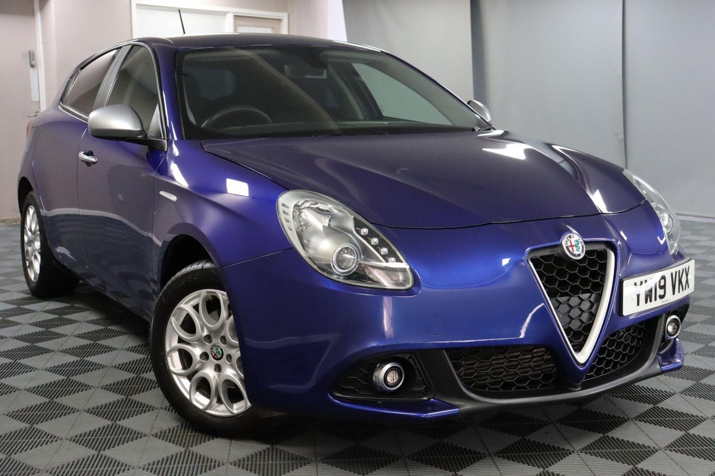 2019 Alfa Romeo Giulietta — image 12