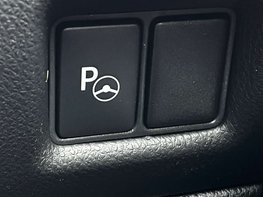 Toyota C-HR 1.8 C-HR-Dynamic HEV CVT 5dr 61