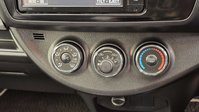 Toyota Yaris 1.33 Dual VVT-i Design Hatchback 5dr Petrol Multidrive S Euro 6 (99 ps) 30