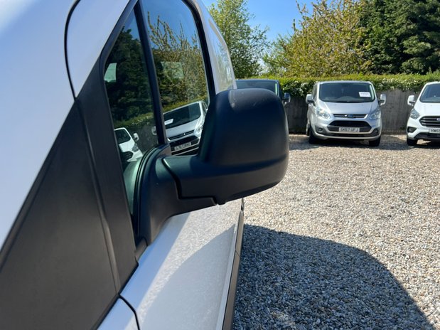 Peugeot Partner SWB L1H1 Low Roof Professional Air Con Sensors EURO 6 NO VAT 20