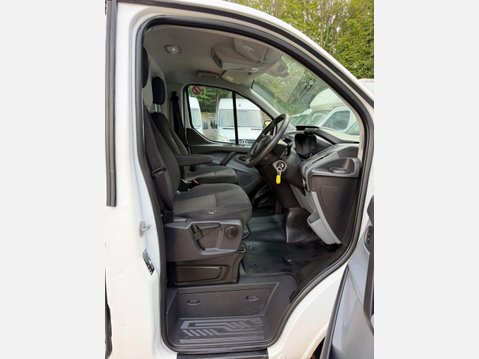Ford Transit Custom 2.0 TDCi 250 Panel Van 5dr Diesel Manual L1 H1 (163 g/km, 104 bhp) 23