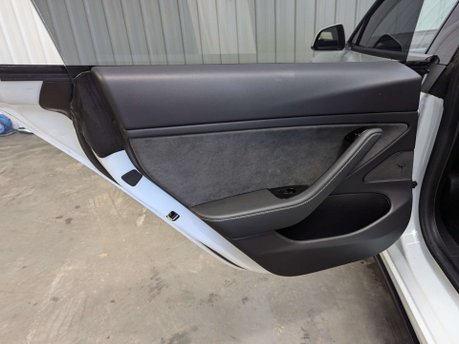 Tesla Model 3 Model 3 Performance AWD 4WD 4dr 67