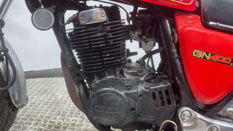 Suzuki GN 1983 1 OWNER PROJECT BIKE SPARES OR REPAIR CLASSIC 400CC 26