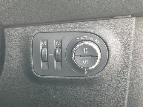 Vauxhall Corsa 1.4 Griffin 5dr 19