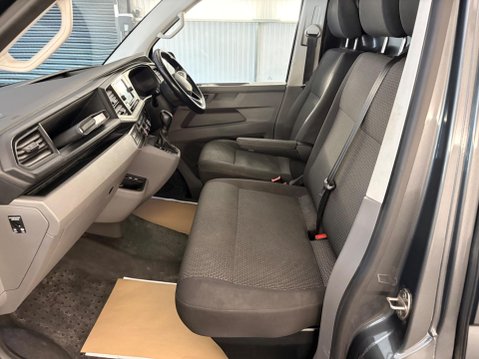 Volkswagen Transporter 2.0 TDI T30 Highline DSG FWD SWB Euro 6 (s/s) 5dr 4