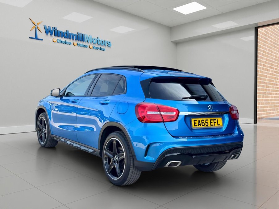 2015 Mercedes-Benz GLA — image 9