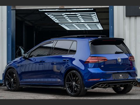 Volkswagen Golf 2.0 Golf R TSi 4Motion Semi-Auto 4WD 5dr 2