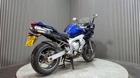 Yamaha FZ 2004 HIGH MILEAGE COMMUTER BIKE / PARTS BIKE 600CC 3