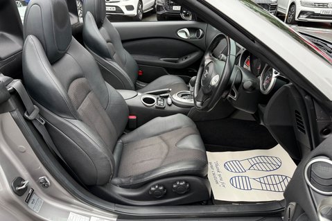 Nissan 370Z V6 GT AUTOMATIC ROADSTER - VERY RARE AUTO CONVERTIBLE 36