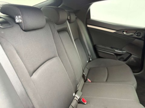 Honda Civic 1.0 Civic SR VTec 5dr 19
