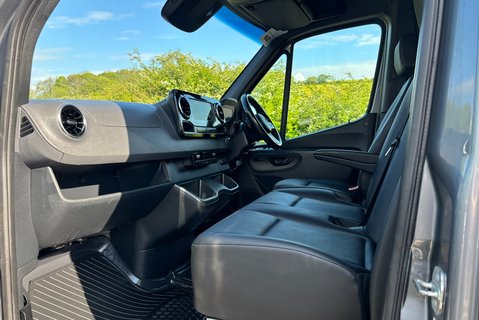 Mercedes-Benz Sprinter 319 Cdi 7g-Tronic L2 H1 4x4 Panel Van - Air Con / Sat Nav / Rear Camera 17