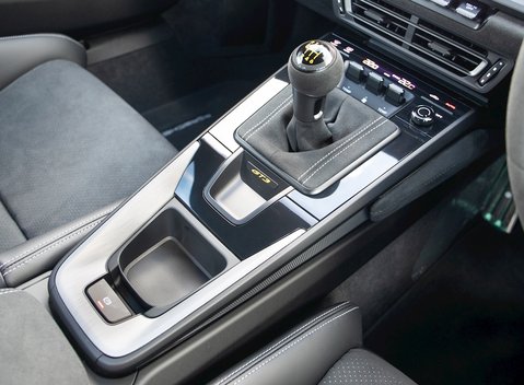 Porsche 911 (992) GT3 17