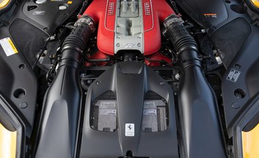 Ferrari 812 Superfast 36