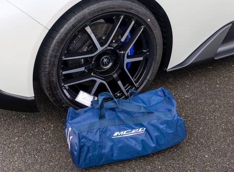 Maserati MC20 36