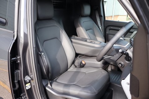 Land Rover Defender 110 BRAND NEW D350 HARD TOP  HSE STYLED BY SEEKER 3 SEATER ASK ABOUT REAR SEATS 18