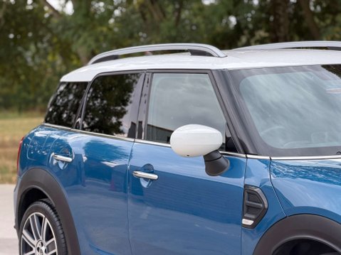 Mini Countryman 1.5 Countryman Cooper Exclusive Auto 5dr 6