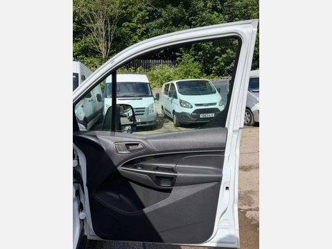 Ford Transit Connect 1.5 TDCi 220 Panel Van 5dr Diesel Manual L1 H1 (120 g/km, 74 bhp) 25