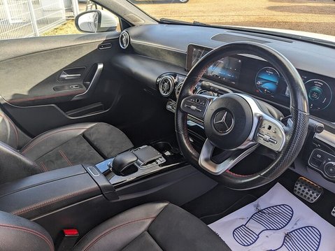 Mercedes-Benz A Class A 180 D AMG LINE PREMIUM 12