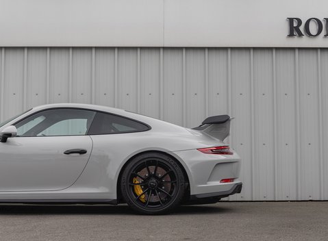 Porsche 911 GT3 (991.2) 28