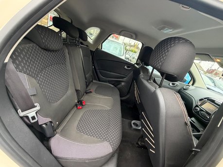 Renault Captur DYNAMIQUE S NAV TCE 11