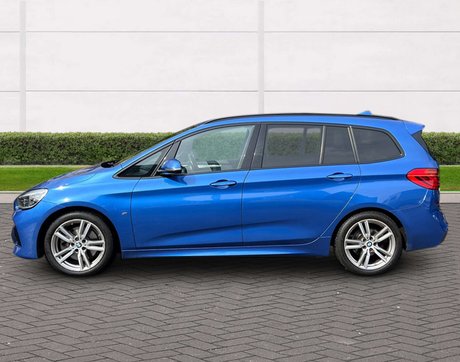 BMW 2 Series 2.0 220i M Sport Auto 5dr 2