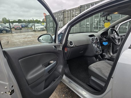 Vauxhall Corsa 1.4 16V SE Hatchback 5dr Petrol Auto Euro 5 (100 ps) 27