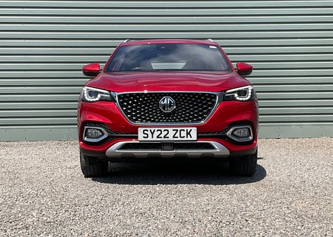 MG HS 1.5 T-GDI EXCLUSIVE 6