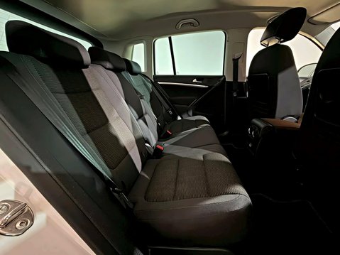 Volkswagen Tiguan SE TDI BLUEMOTION TECHNOLOGY 4MOTION DSG 19