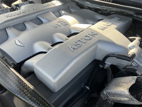 Aston Martin Vanquish S V12 74