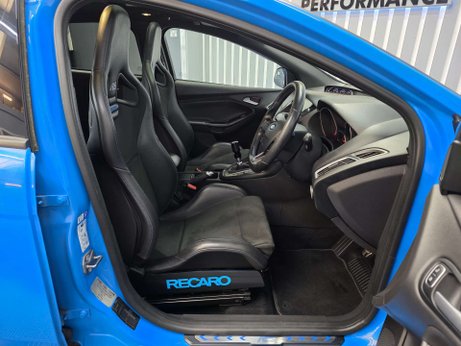 Ford Focus 2.3T EcoBoost RS Hatchback 5dr Petrol Manual AWD Euro 6 (s/s) (350 ps) 17