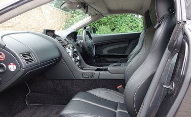 Aston Martin V12 Vantage S Roadster 20