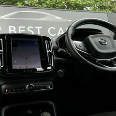 Volvo XC40 2.0 XC40 R-Design T4 Auto 5dr 1