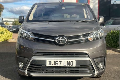 Toyota Proace Verso 2.0D Family Medium MPV 5dr Diesel Auto MWB Euro 6 (s/s) (8 Seat) (180 ps) 2
