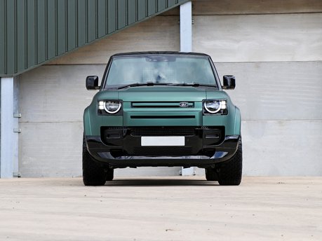 With bold looks and unstoppable spirit, our matte pine wrapped Land Rover Defender with Porsche Gold alloys and vintage tan leather interior has arrived 3