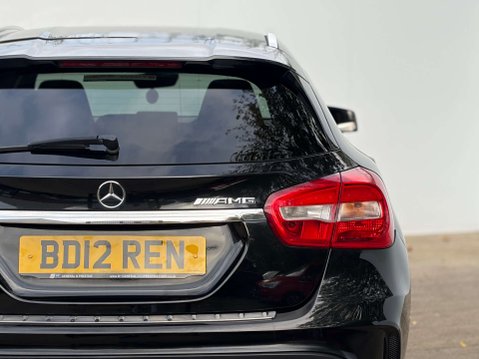 Mercedes-Benz GLA 2.1 GLA 200 AMG Line D 4Matic Auto 4WD 5dr 33