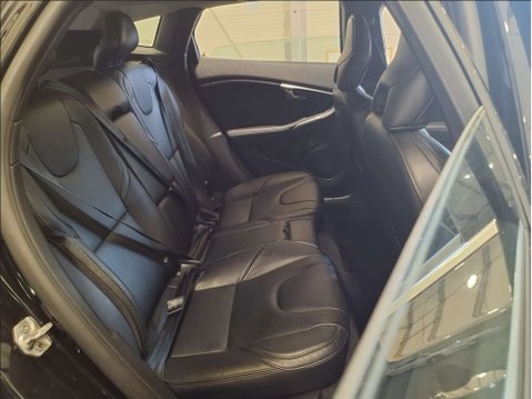 Volvo V40 2.0 V40 Inscription D3 5dr 17