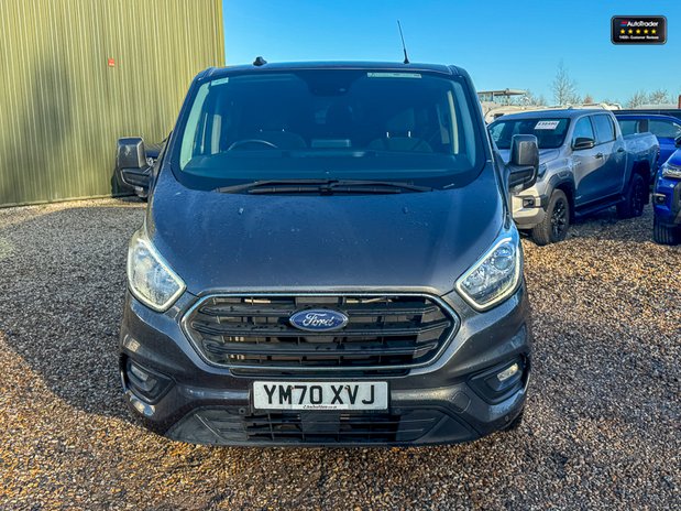 Ford Transit Custom Crew Cab [SOLD MT] AUTO 170ps LWB L2H1 Limited 300 Air Con Alloys Sensors S 44