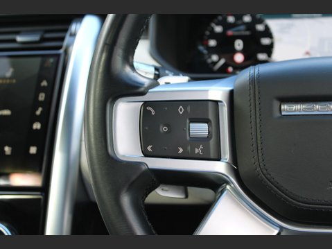 Land Rover Discovery R-DYNAMIC HSE MHEV 17
