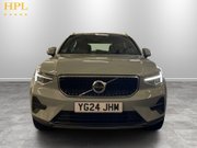 Volvo XC40 2.0 B3 MHEV Core SUV 5dr Petrol Hybrid DCT Auto Euro 6 (s/s) (163 ps) 2