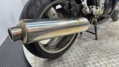 Triumph Sprint 955 ST 2001 26K RUNNING PROJECT BIKE SPARES OR REPAIR 955CC TOURER 28