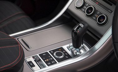 Land Rover Range Rover Sport 3.0 SDV6 URBAN 22