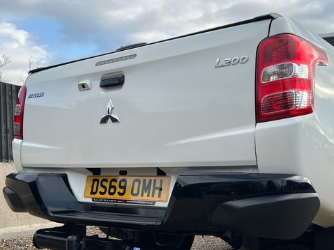 Mitsubishi L200 DI-D CHALLENGER DCB 18