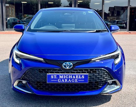 Toyota Corolla 1.8 Corolla Design HEV CVT 5dr 5
