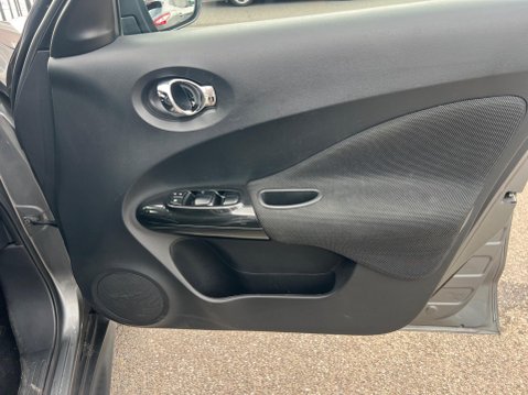 Nissan Juke 1.6 N-Connecta XTRON Euro 6 5dr 30