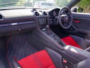 Porsche 718 Spyder RS 8