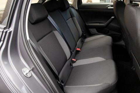 Volkswagen Polo LIFE TSI 29
