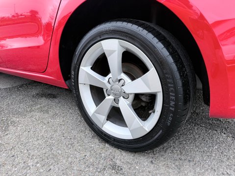 Audi A1 SPORTBACK TFSI SPORT NAV 8