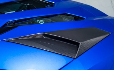 Lamborghini Aventador S LP 740-4 ROADSTER 36